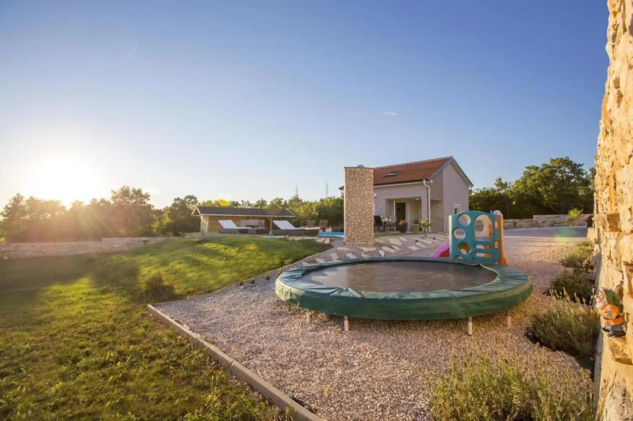 Jelena'S Paradise Villa Galizana 0*,
