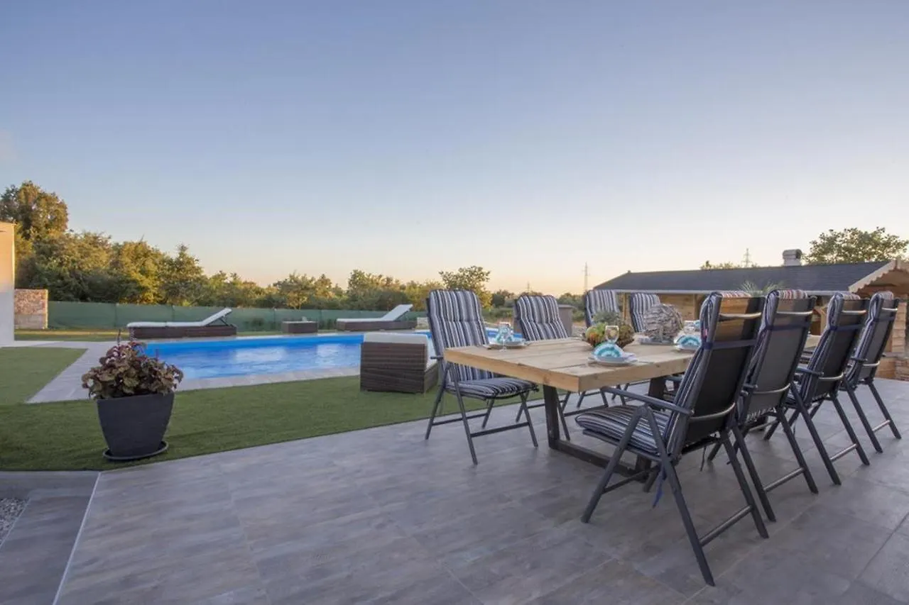 Holiday home Jelena'S Paradise Villa Galizana